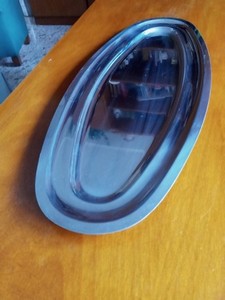 Grande vassoio ovale  in acciaio
